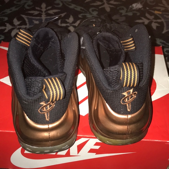 Shoes - Picture 4 of 4